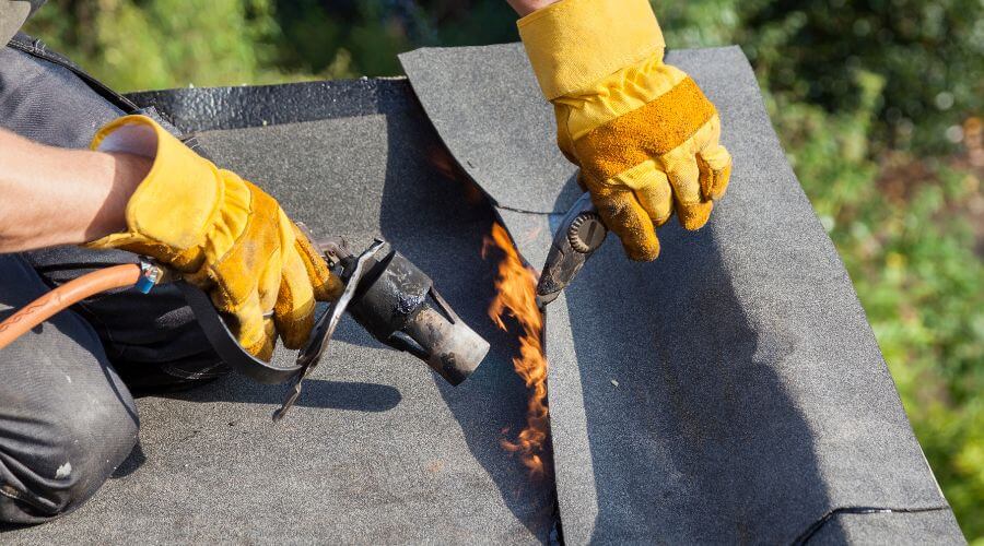 Expert new roof installation services in Enfield, IL